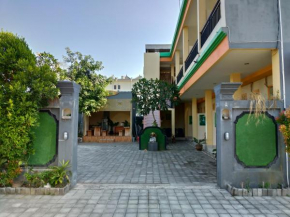 Гостиница Beji Ayu Homestay  Kuta